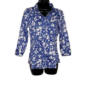 New York and Company 3/4 Sleeve Button Down